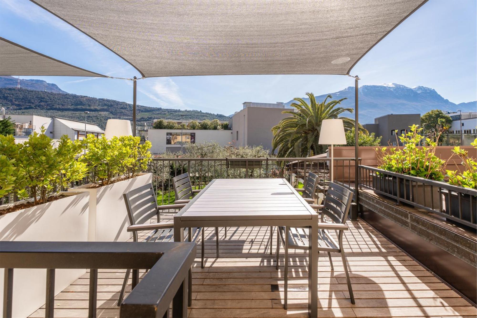 ريفا ديل غاردا Residence Villa Degli Aranci المظهر الخارجي الصورة