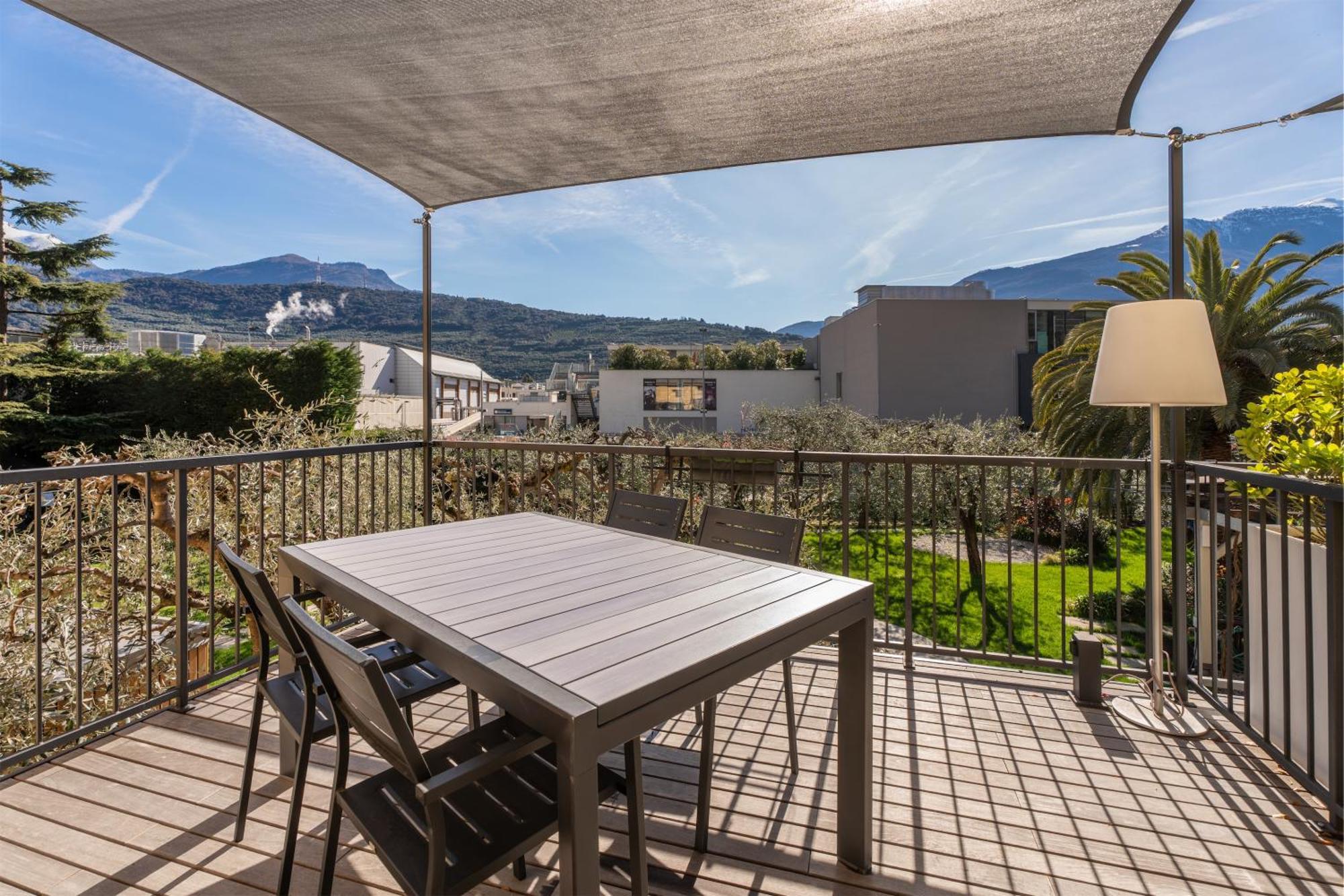 ريفا ديل غاردا Residence Villa Degli Aranci المظهر الخارجي الصورة